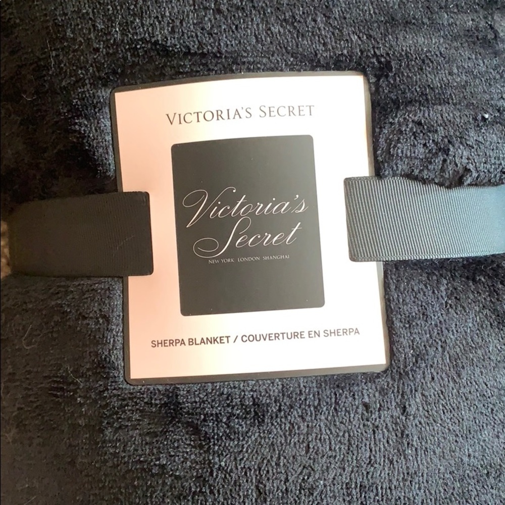 Victoria Secret Sherpa Blanket 2019